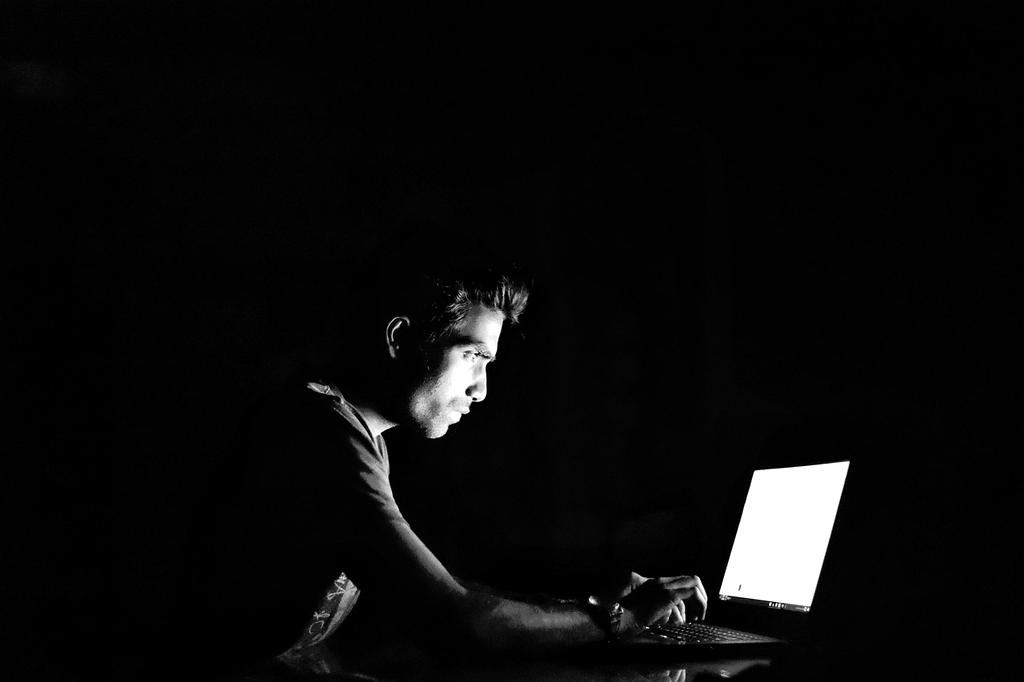 AI-driven threat detection icon